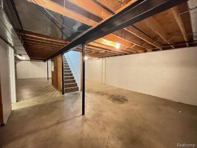 30885 Lee Frank Lane, Madison Heights, MI 48071