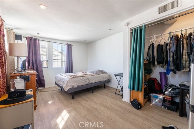 11203 Sheldon Street, Sun Valley (los Angeles), CA 91352
