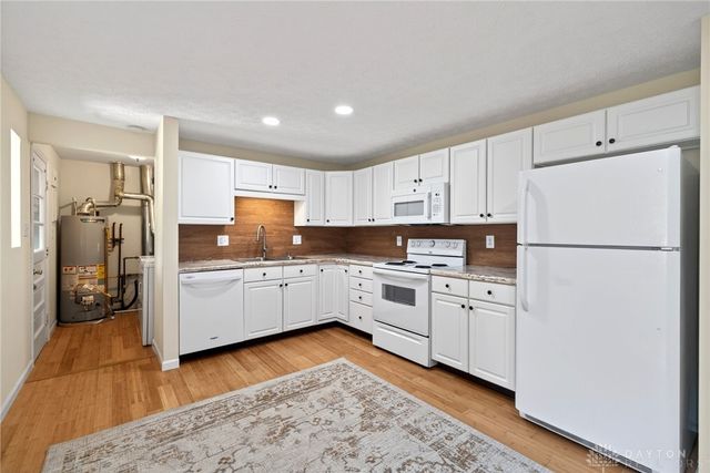5214 Waverly Street, Fairborn, OH 45324