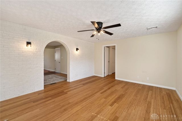 5214 Waverly Street, Fairborn, OH 45324
