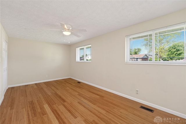 5214 Waverly Street, Fairborn, OH 45324