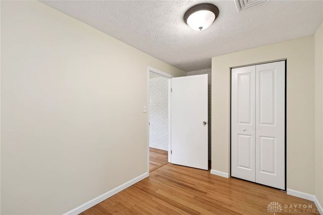 5214 Waverly Street, Fairborn, OH 45324
