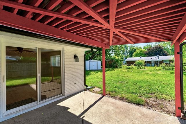 5214 Waverly Street, Fairborn, OH 45324