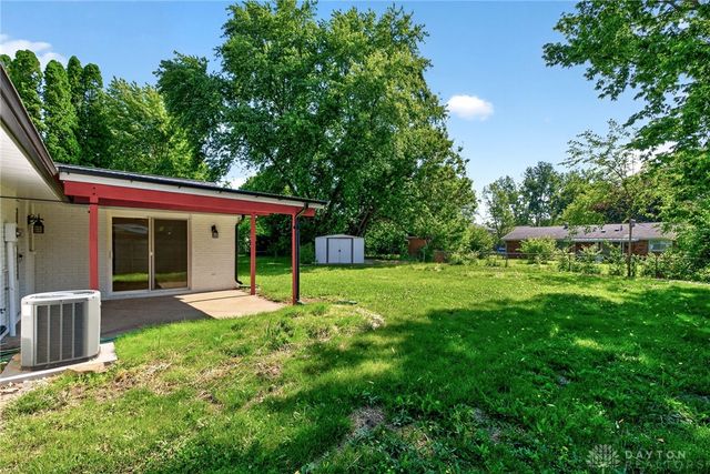 5214 Waverly Street, Fairborn, OH 45324