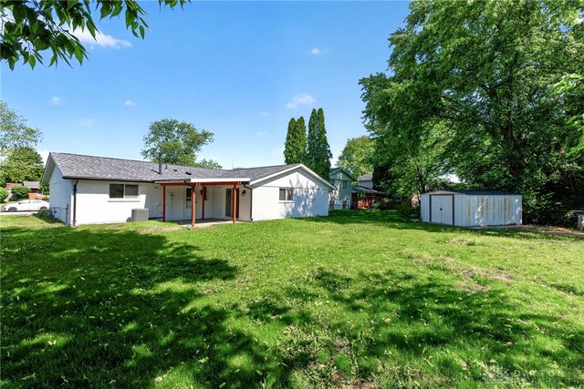 5214 Waverly Street, Fairborn, OH 45324