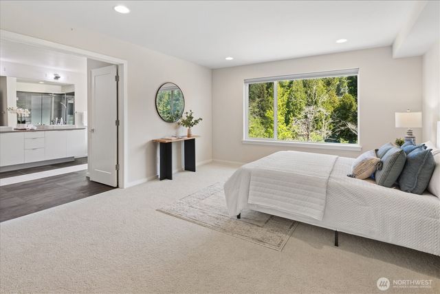 8586 121st Place SE, Newcastle, WA 98056