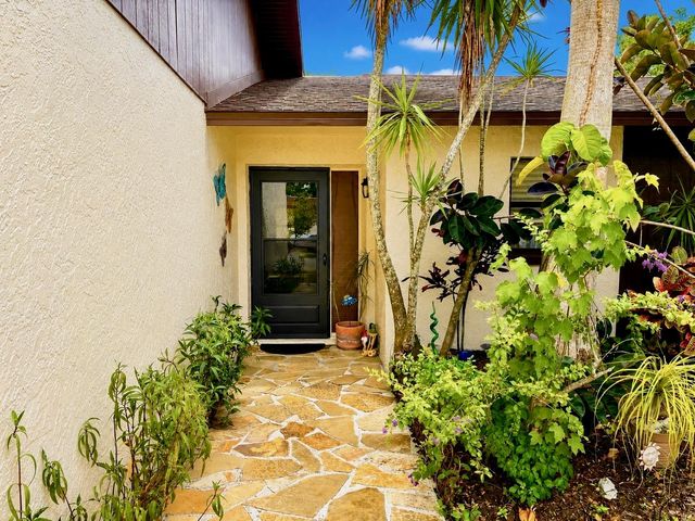 8034 BADGER LANE, New Port Richey, FL 34653