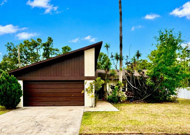 8034 BADGER LANE, New Port Richey, FL 34653