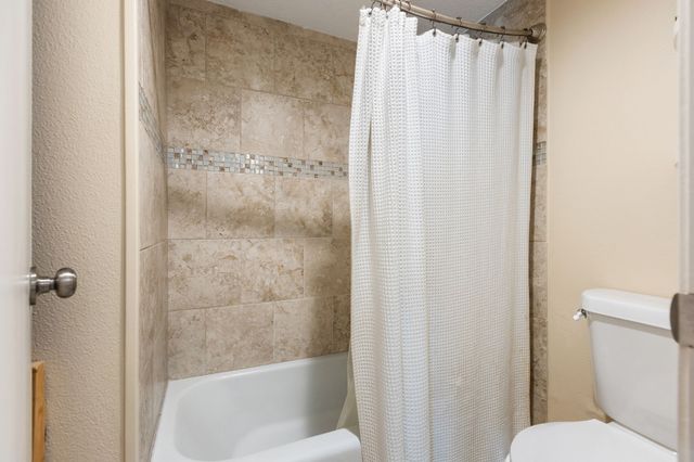 15912 Archwood Lane 1016, Dallas, TX 75248