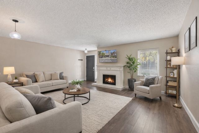 15912 Archwood Lane 1016, Dallas, TX 75248