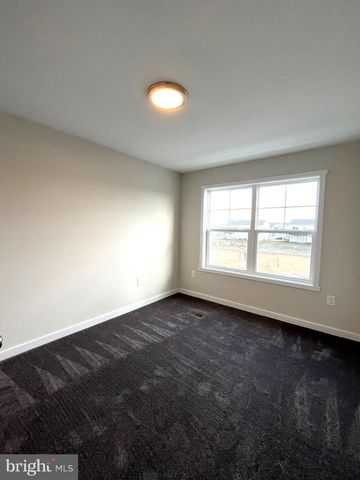 151 OLGA DR, Martinsburg, WV 25403