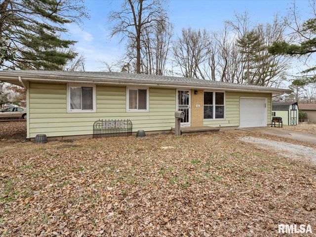 520 S 6TH Street, Herrin, IL 62948