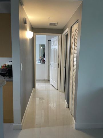 7950 N Nob Hill Road, Tamarac, FL 33321