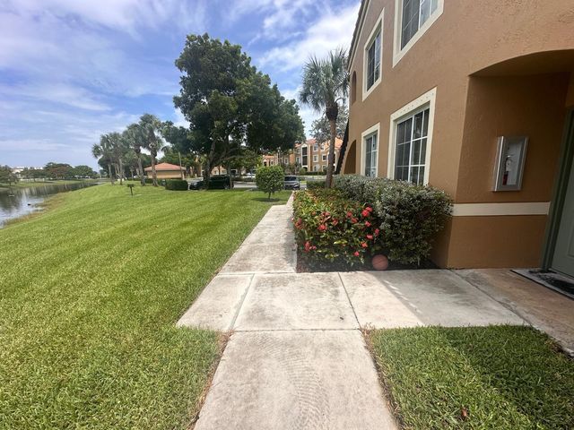 7950 N Nob Hill Road, Tamarac, FL 33321