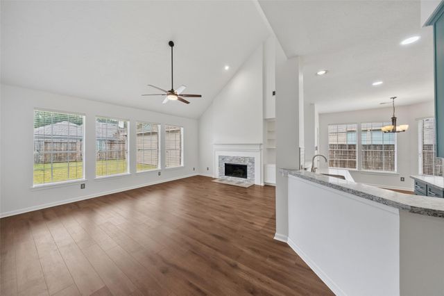 1123 Summer Brook, Sugar Land, TX 77479