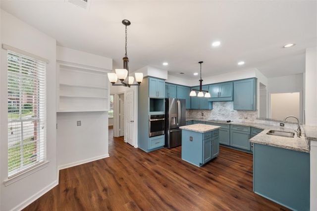 1123 Summer Brook, Sugar Land, TX 77479