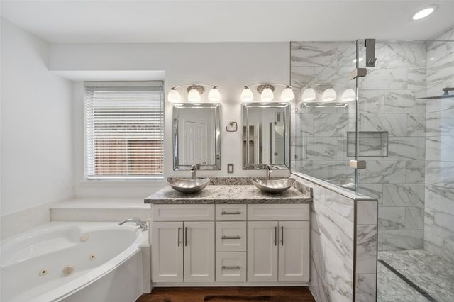 1123 Summer Brook, Sugar Land, TX 77479