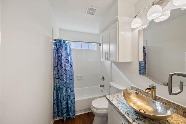 1123 Summer Brook, Sugar Land, TX 77479