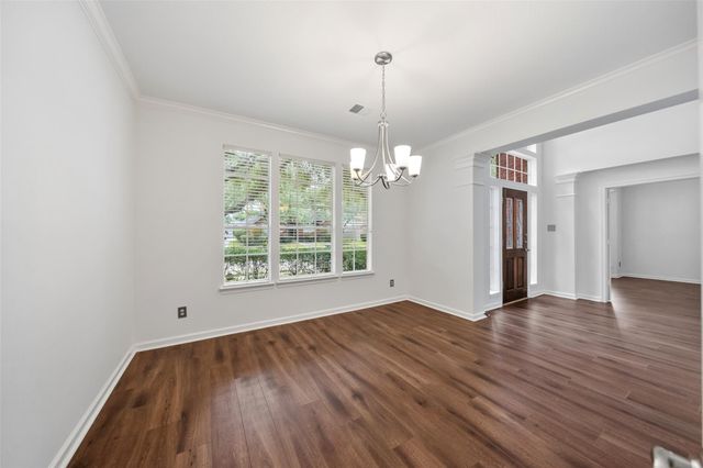 1123 Summer Brook, Sugar Land, TX 77479