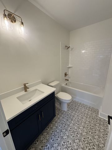 623 Swanston Lane, Gallatin, TN 37066