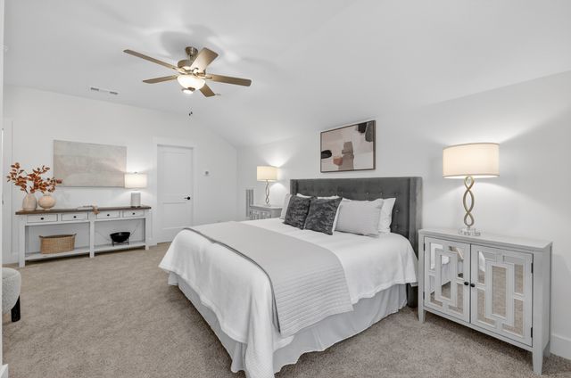 623 Swanston Lane, Gallatin, TN 37066