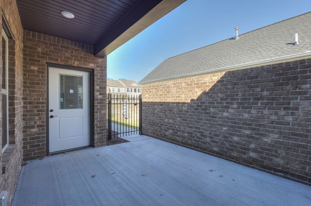 623 Swanston Lane, Gallatin, TN 37066