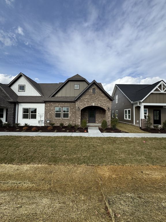 623 Swanston Lane, Gallatin, TN 37066