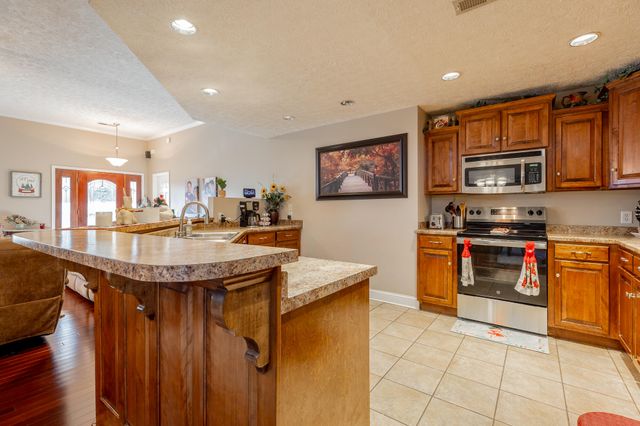 7229 Condra Drive, Harrison, TN 37341