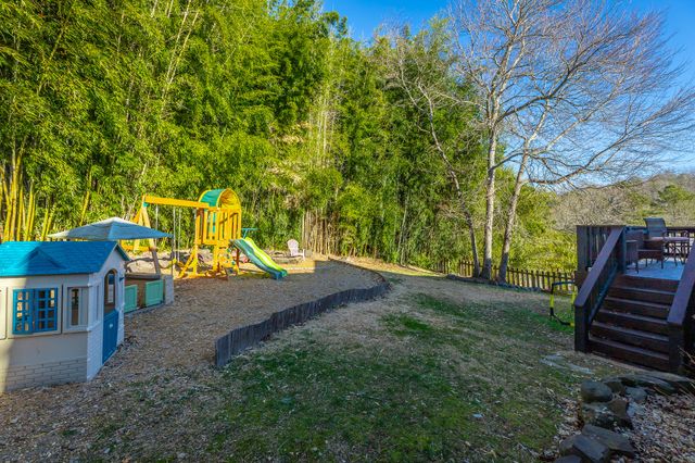 7229 Condra Drive, Harrison, TN 37341