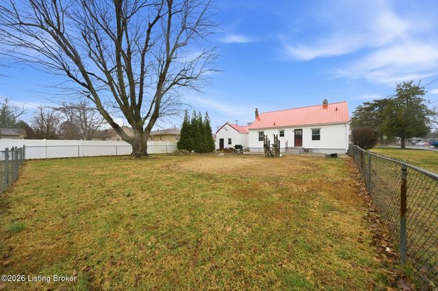 4906 Valley Station Rd, Louisville, KY 40272