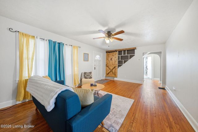 4906 Valley Station Rd, Louisville, KY 40272