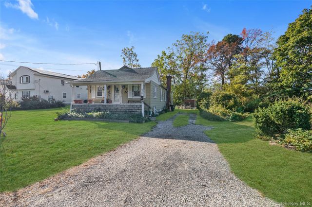 166 & 170 Woodrow Parkway, West Babylon, NY 11704