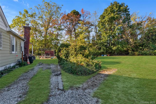 166 & 170 Woodrow Parkway, West Babylon, NY 11704