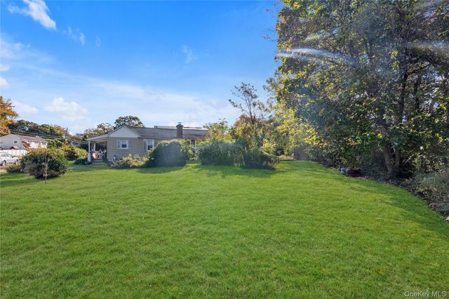 166 & 170 Woodrow Parkway, West Babylon, NY 11704