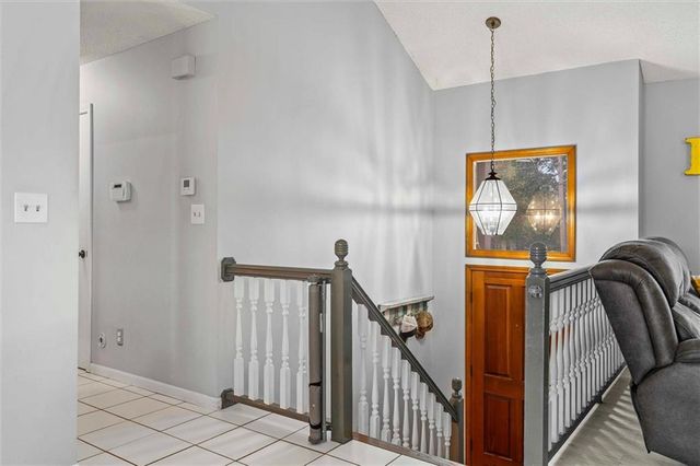 8812 Golden Lane, De Soto, KS 66018