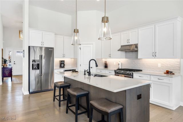 10149 Brookhaven Lane, Brecksville, OH 44141