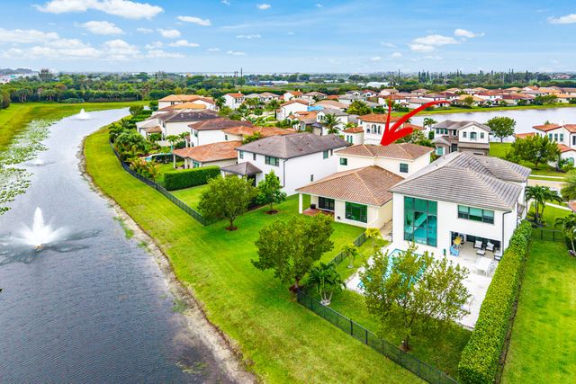 9091 Grand Prix Lane SW, Boynton Beach, FL 33472