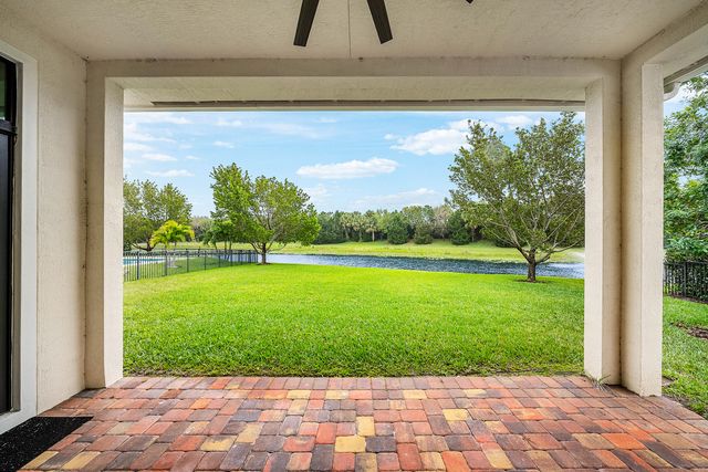 9091 Grand Prix Lane SW, Boynton Beach, FL 33472