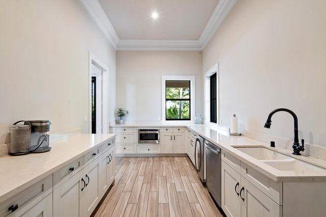 9091 Grand Prix Lane SW, Boynton Beach, FL 33472