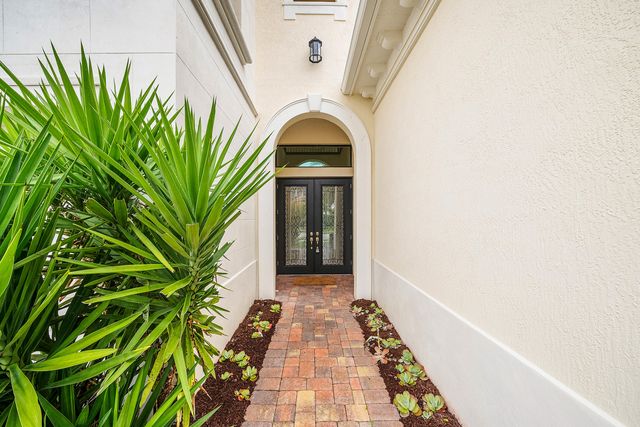 9091 Grand Prix Lane SW, Boynton Beach, FL 33472