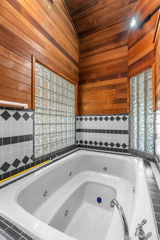 1212 Rosewood Dr, Centerville, TN 37033