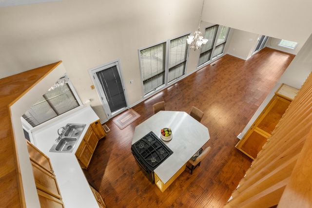 1212 Rosewood Dr, Centerville, TN 37033