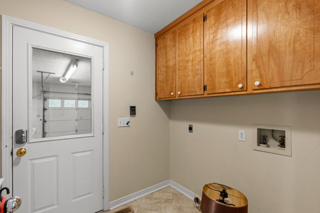 1212 Rosewood Dr, Centerville, TN 37033