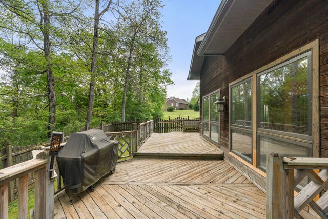 1212 Rosewood Dr, Centerville, TN 37033