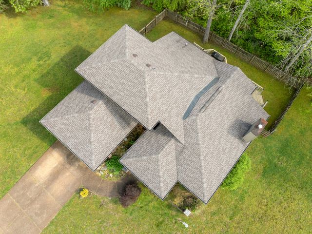 1212 Rosewood Dr, Centerville, TN 37033