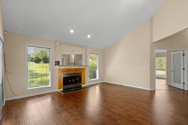 1212 Rosewood Dr, Centerville, TN 37033