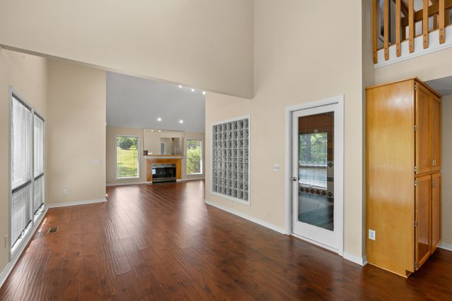 1212 Rosewood Dr, Centerville, TN 37033