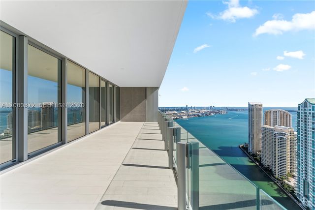 300 Biscayne Blvd Way 4102, Miami, FL 33131