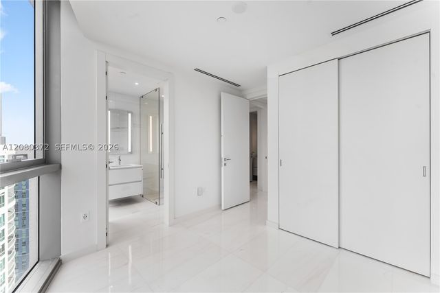 300 Biscayne Blvd Way 4102, Miami, FL 33131