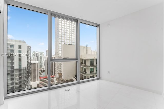 300 Biscayne Blvd Way 4102, Miami, FL 33131